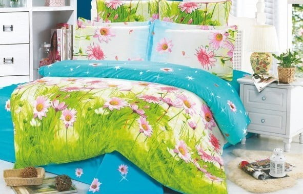 Красится и линяет постельное