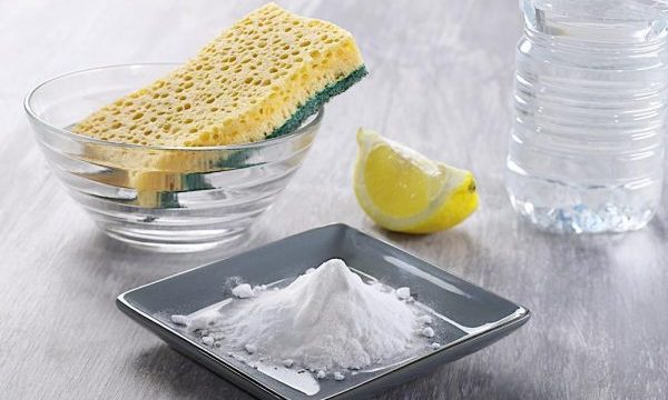 вывести пятна подручными средствами