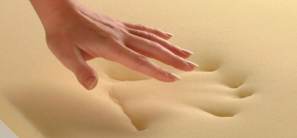 как выбрать матрас для кровати с эффектом памяти